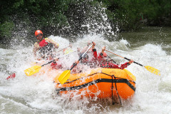 programa-rafting-spuskane-struma-rafting-bg-4